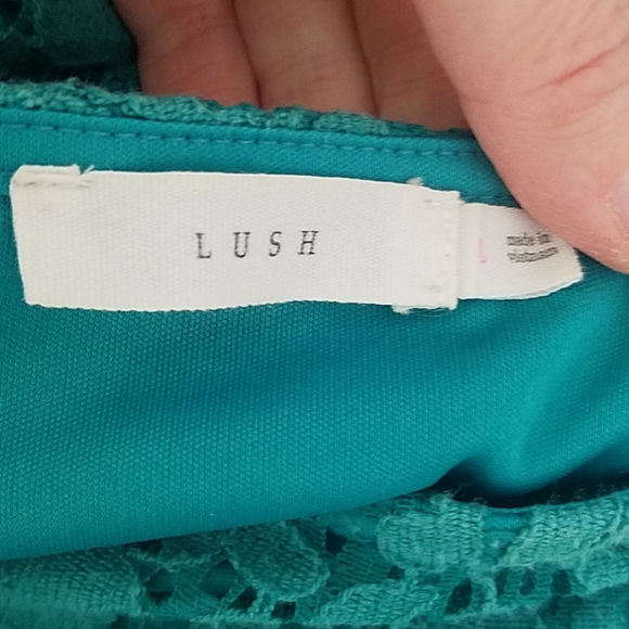 Lush turquoise lace dress - Picture 7 of 7